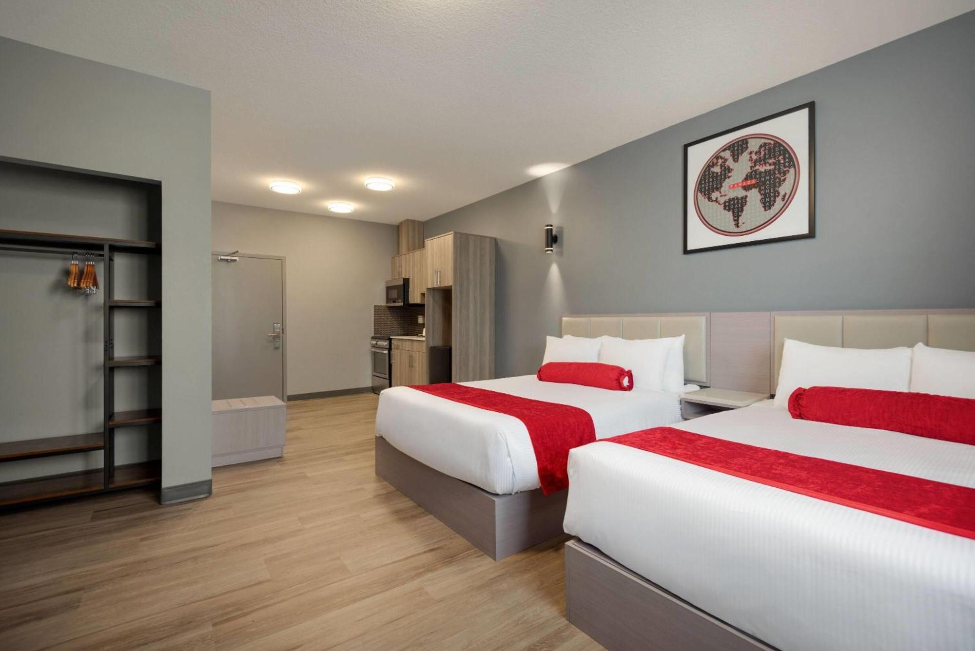 Ramada By Wyndham West Edmonton Hotel & Suites Εξωτερικό φωτογραφία